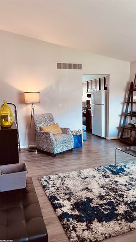 19223 Waldorf Street, Roseville, MI 48066