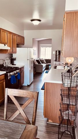 19223 Waldorf Street, Roseville, MI 48066