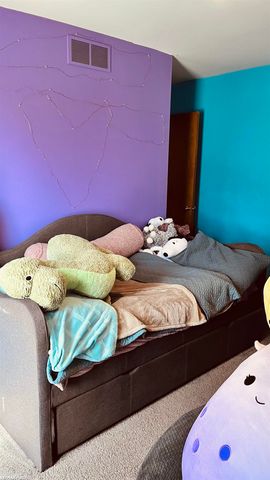 19223 Waldorf Street, Roseville, MI 48066