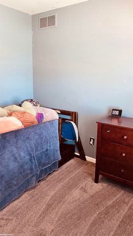 19223 Waldorf Street, Roseville, MI 48066