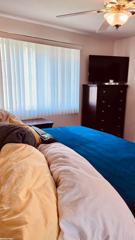 19223 Waldorf Street, Roseville, MI 48066