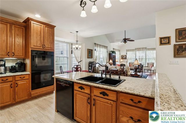 1897 Alexander Drive, Lower Macungie Twp, PA 18062