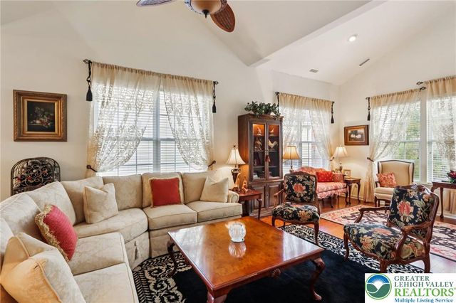 1897 Alexander Drive, Lower Macungie Twp, PA 18062