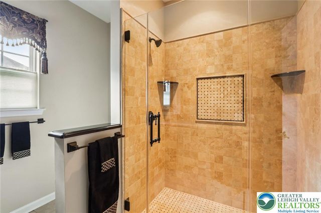 1897 Alexander Drive, Lower Macungie Twp, PA 18062