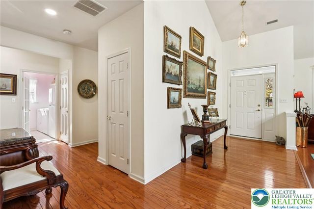 1897 Alexander Drive, Lower Macungie Twp, PA 18062