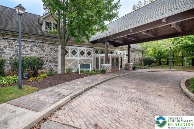 1897 Alexander Drive, Lower Macungie Twp, PA 18062