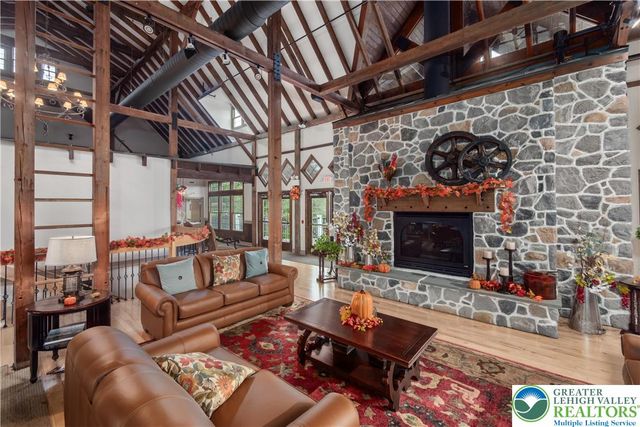 1897 Alexander Drive, Lower Macungie Twp, PA 18062