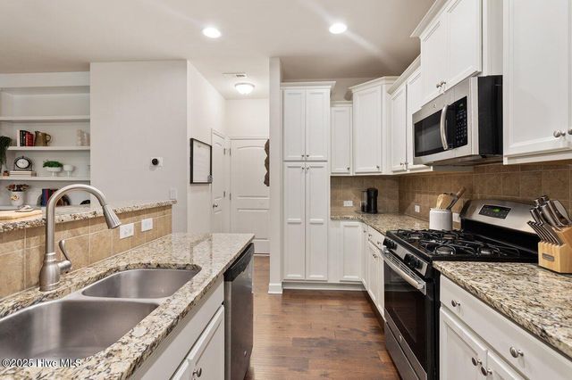 270 Wembley Drive, Clayton, NC 27527