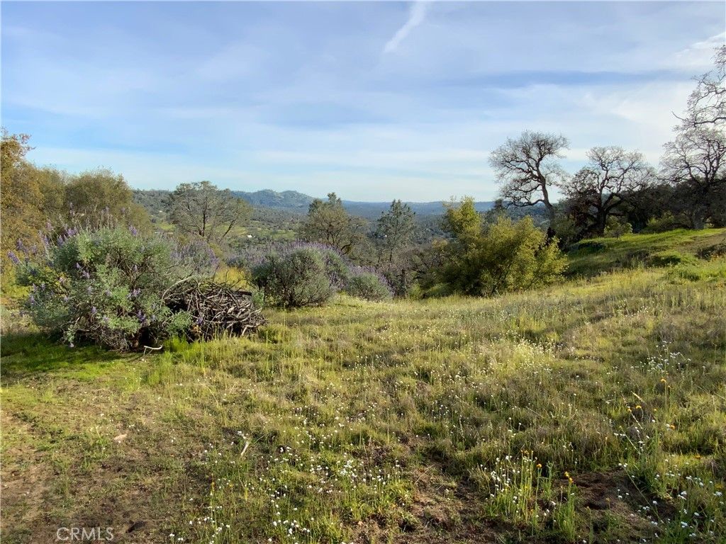 Image 11 of property listing at 0 5.36 Acres N. Dome Drive, Coarsegold, CA 93614