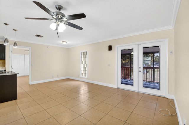 18 Crossings Circle F, Boynton Beach, FL 33435