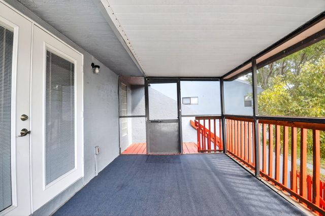 18 Crossings Circle F, Boynton Beach, FL 33435