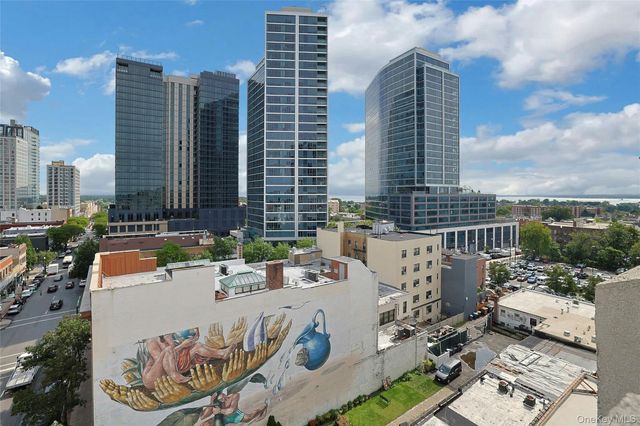 25 Leroy Place PH1, New Rochelle, NY 10805