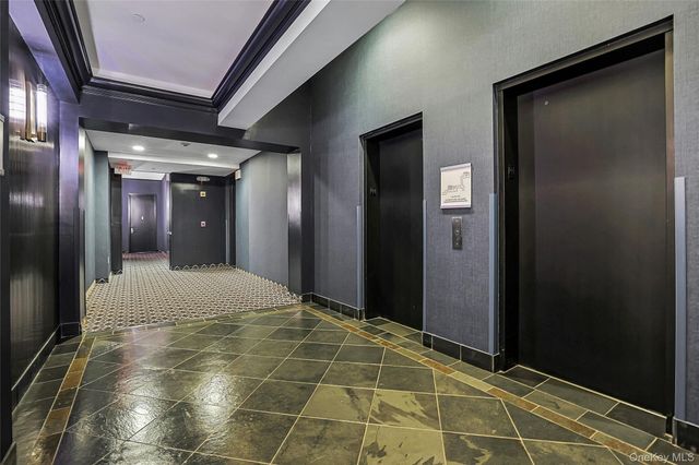 25 Leroy Place PH1, New Rochelle, NY 10805