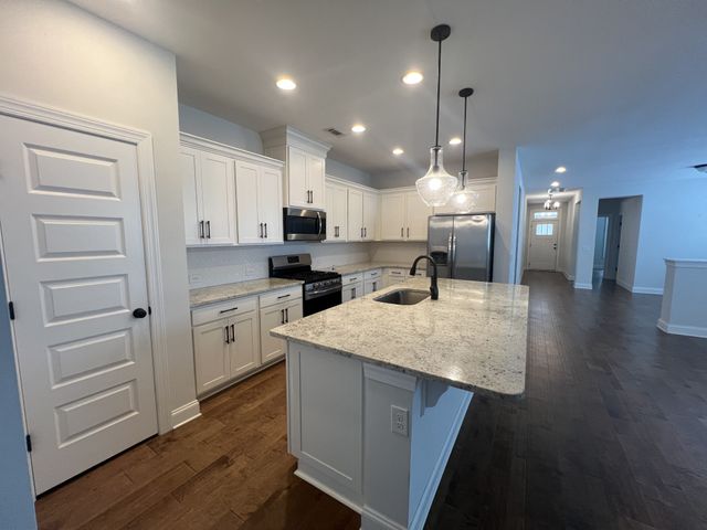 109 Saddlewood Ln, Hendersonville, TN 37075