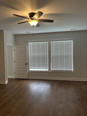 109 Saddlewood Ln, Hendersonville, TN 37075