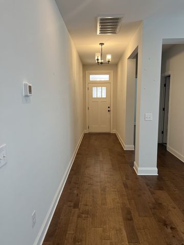 109 Saddlewood Ln, Hendersonville, TN 37075