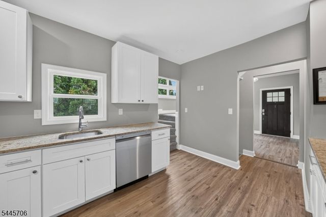 121 E Maple Ave, Bound Brook Boro, NJ 08805
