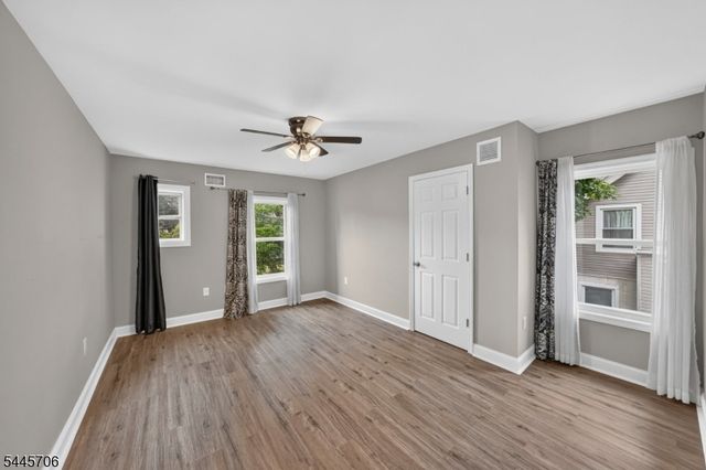 121 E Maple Ave, Bound Brook Boro, NJ 08805