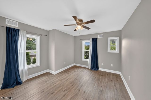 121 E Maple Ave, Bound Brook Boro, NJ 08805