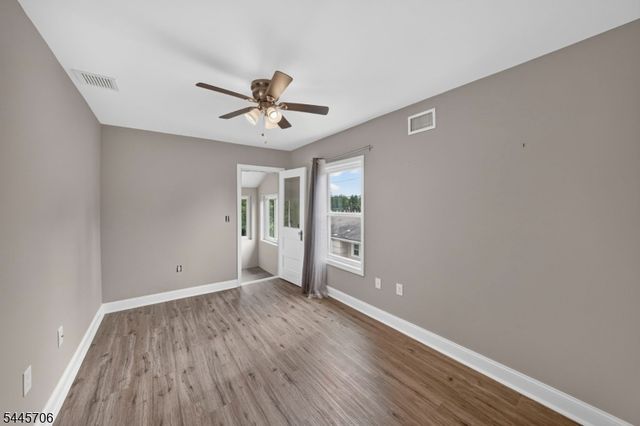 121 E Maple Ave, Bound Brook Boro, NJ 08805
