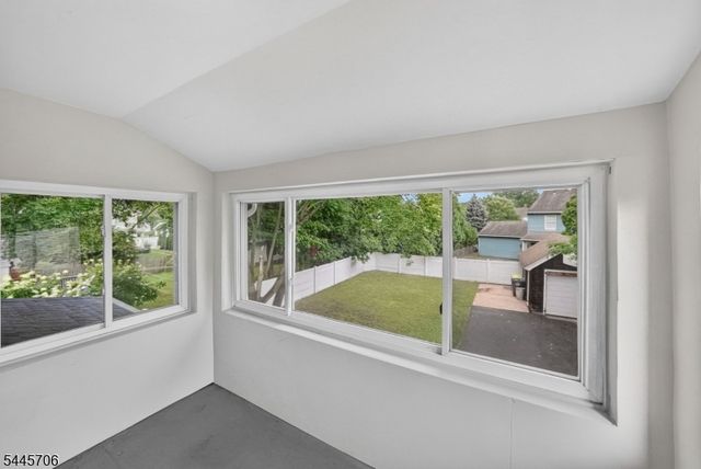 121 E Maple Ave, Bound Brook Boro, NJ 08805