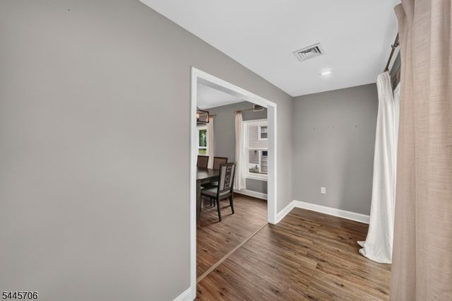 121 E Maple Ave, Bound Brook Boro, NJ 08805