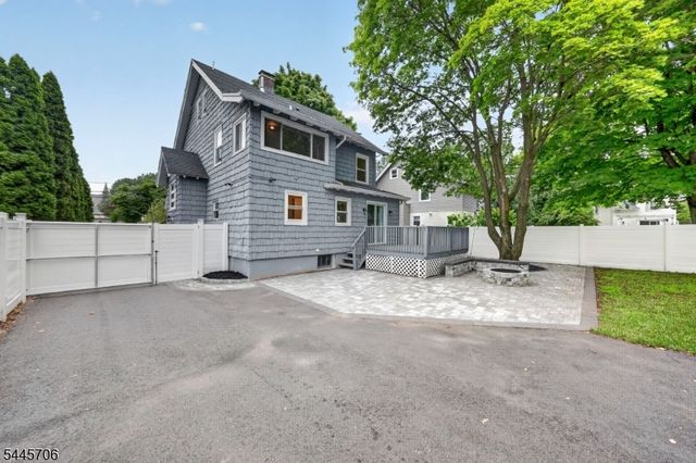 121 E Maple Ave, Bound Brook Boro, NJ 08805