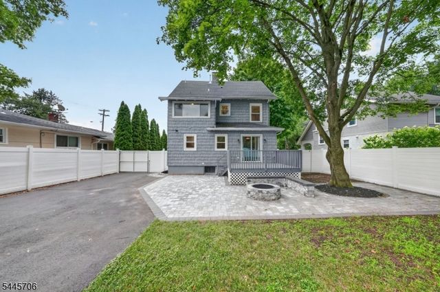 121 E Maple Ave, Bound Brook Boro, NJ 08805