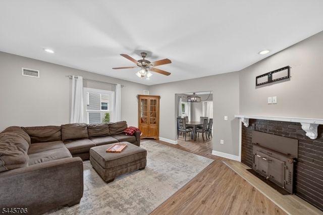 121 E Maple Ave, Bound Brook Boro, NJ 08805