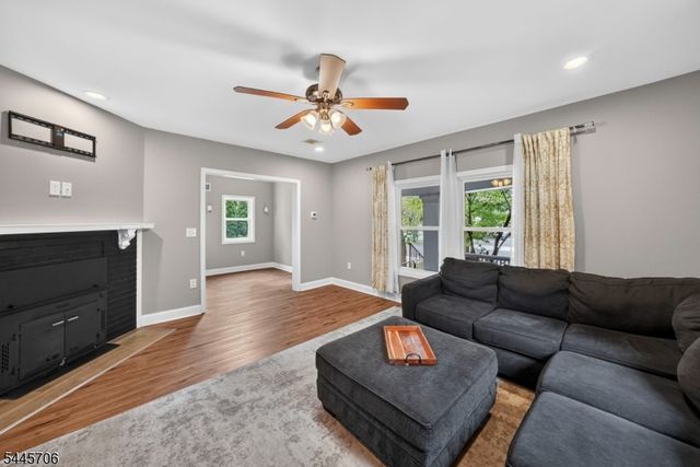121 E Maple Ave, Bound Brook Boro, NJ 08805