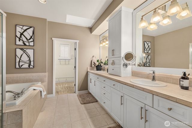 1117 NE Katsura Street, Issaquah, WA 98029