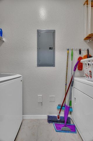 367 SE Rogers Court, Stuart, FL 34994