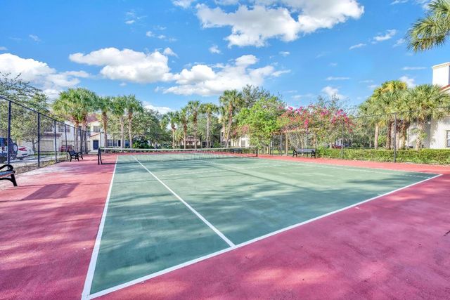 367 SE Rogers Court, Stuart, FL 34994