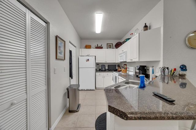 367 SE Rogers Court, Stuart, FL 34994