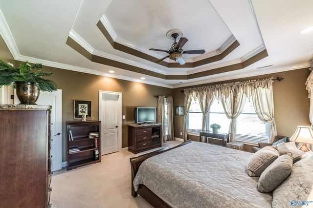 2611 Sandalhaven Drive, Owens Cross Roads, AL 35763