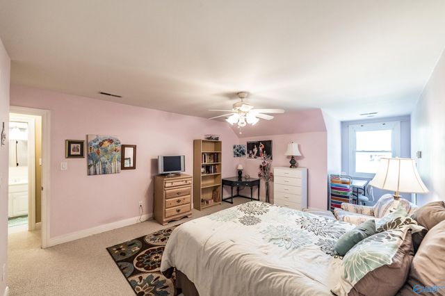 2611 Sandalhaven Drive, Owens Cross Roads, AL 35763