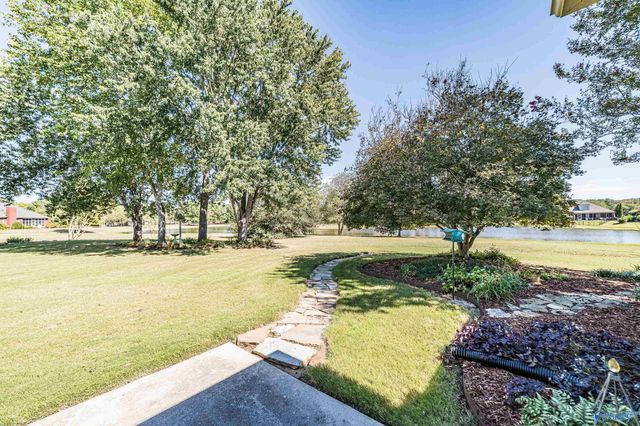 2611 Sandalhaven Drive, Owens Cross Roads, AL 35763