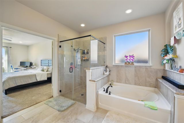 601 Crestridge Circle, Euless, TX 76040