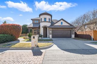 601 Crestridge Circle, Euless, TX 76040