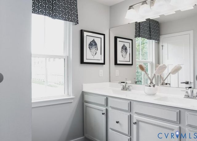 10912 Genito Square Dr, Midlothian, VA 23112