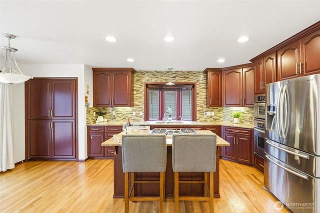 13945 SE 159th Place, Renton, WA 98058