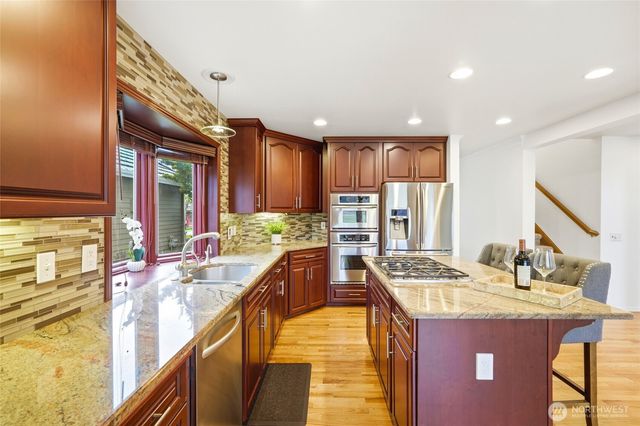 13945 SE 159th Place, Renton, WA 98058