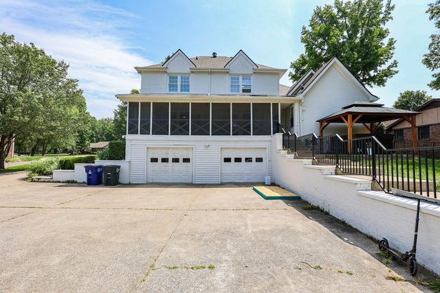 227 Audubon Drive, Paducah, KY 42001