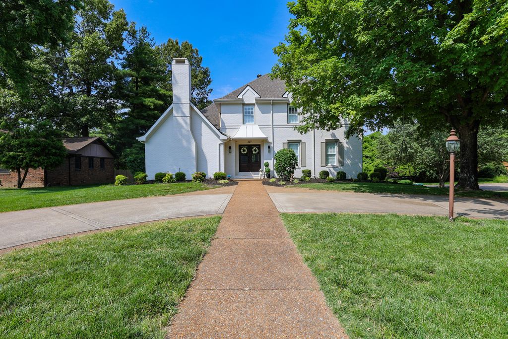 227 Audubon Drive, Paducah, KY 42001