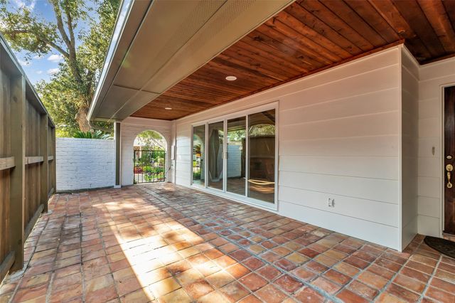 2826 Stetson Lane, Houston, TX 77043