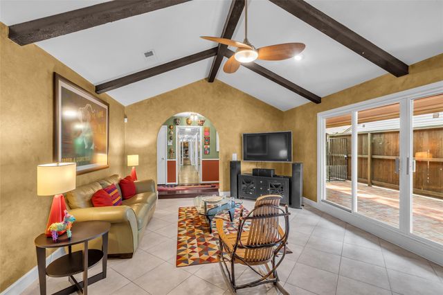 2826 Stetson Lane, Houston, TX 77043