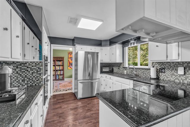 2826 Stetson Lane, Houston, TX 77043