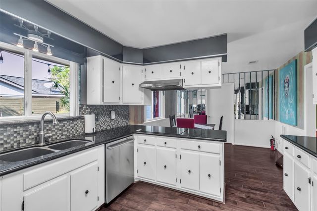 2826 Stetson Lane, Houston, TX 77043