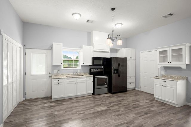 10871 Coaster Lane, Conroe, TX 77306