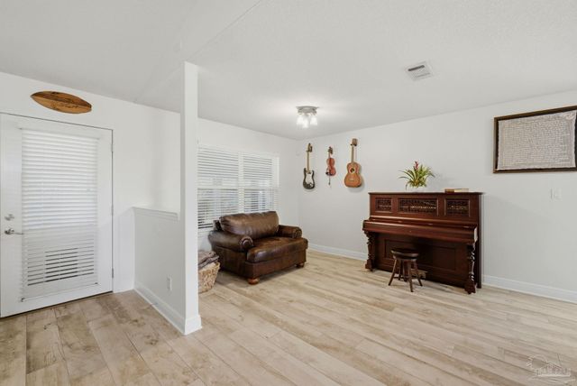 11688 Aruba Dr, Pensacola, FL 32506